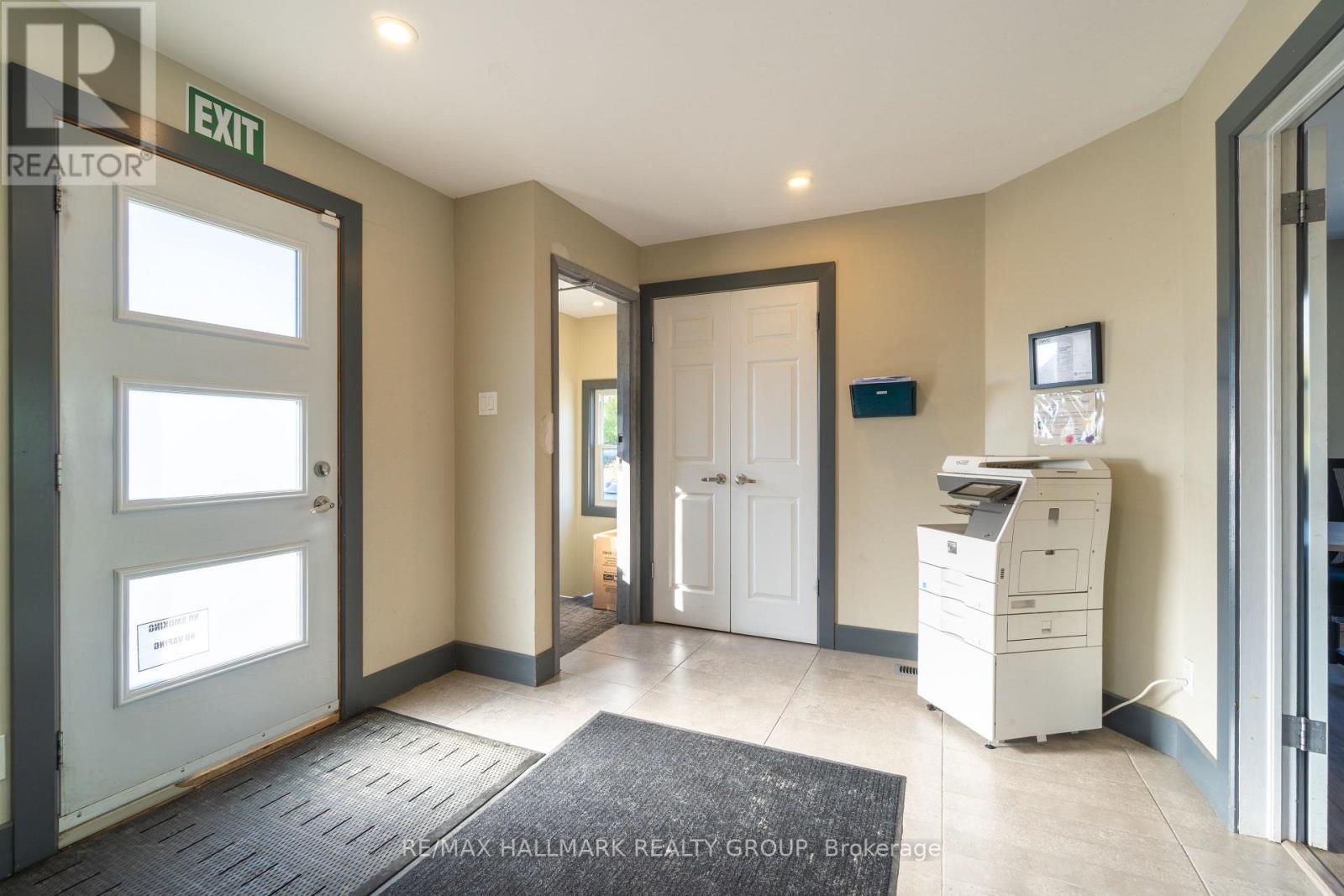 6231 Hazeldean Road Property Photo 13