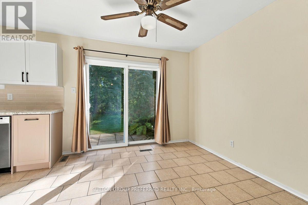 32 - 1318 Highbury Avenue N Property Photo 12
