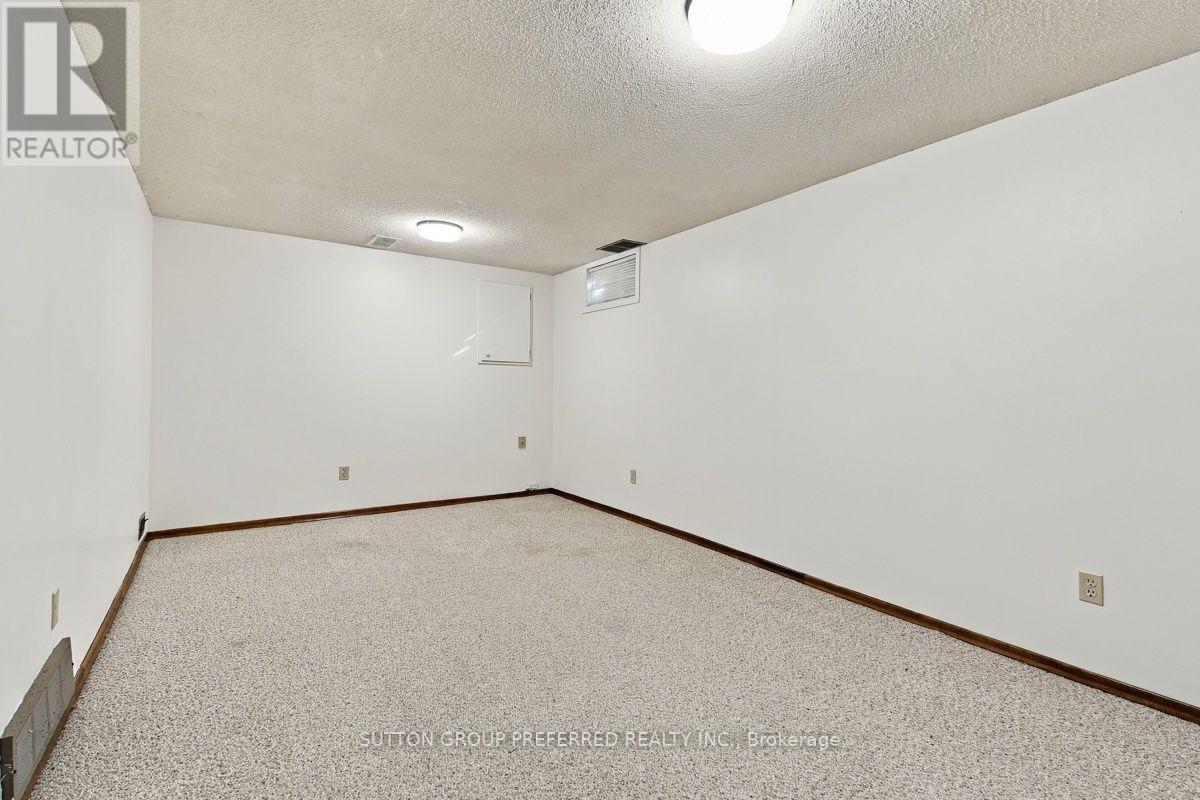 32 - 1318 Highbury Avenue N Property Photo 23