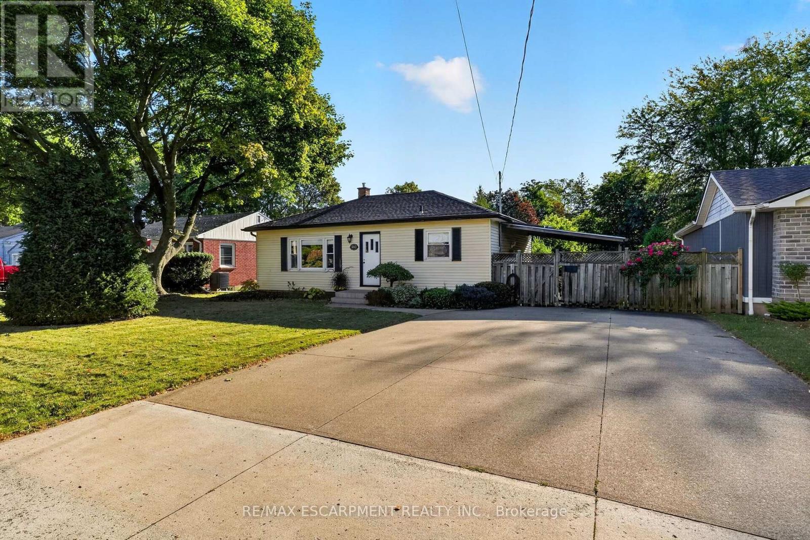 416 Bartlett Avenue Property Photo 1