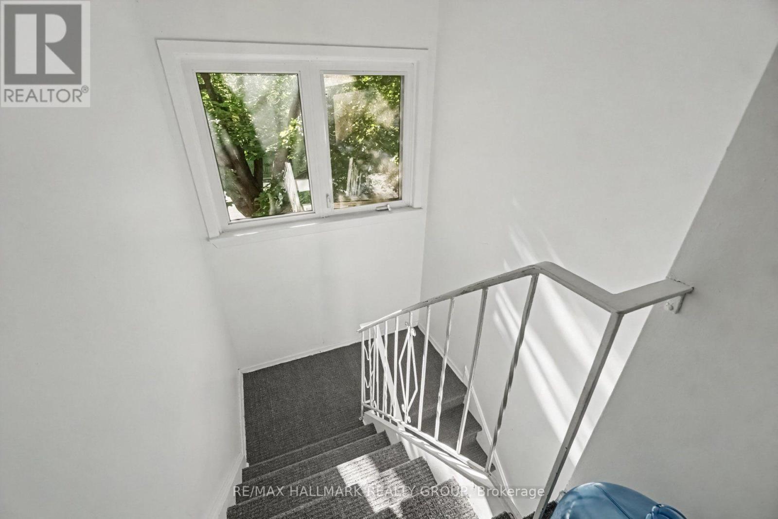 657 Golden Avenue Property Photo 19