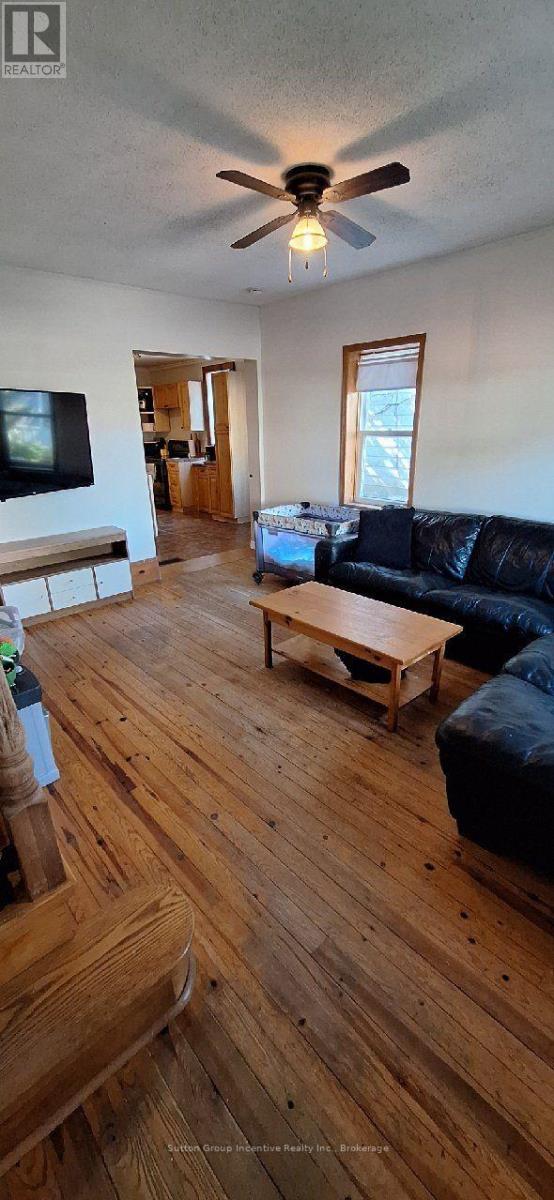 151 David Street Property Photo 4