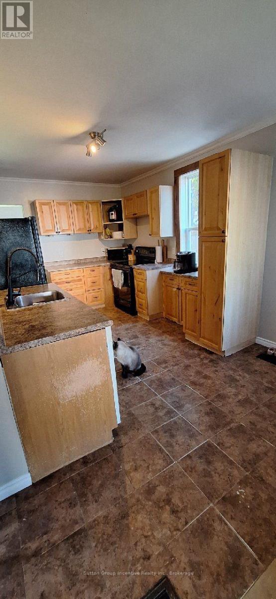 151 David Street Property Photo 5