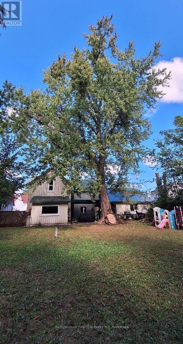151 David Street Property Photo 25