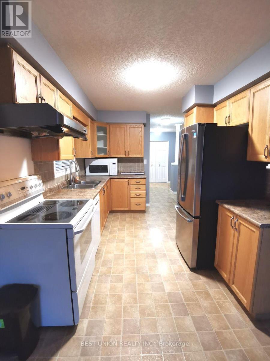 528 Activa Avenue Property Photo 4