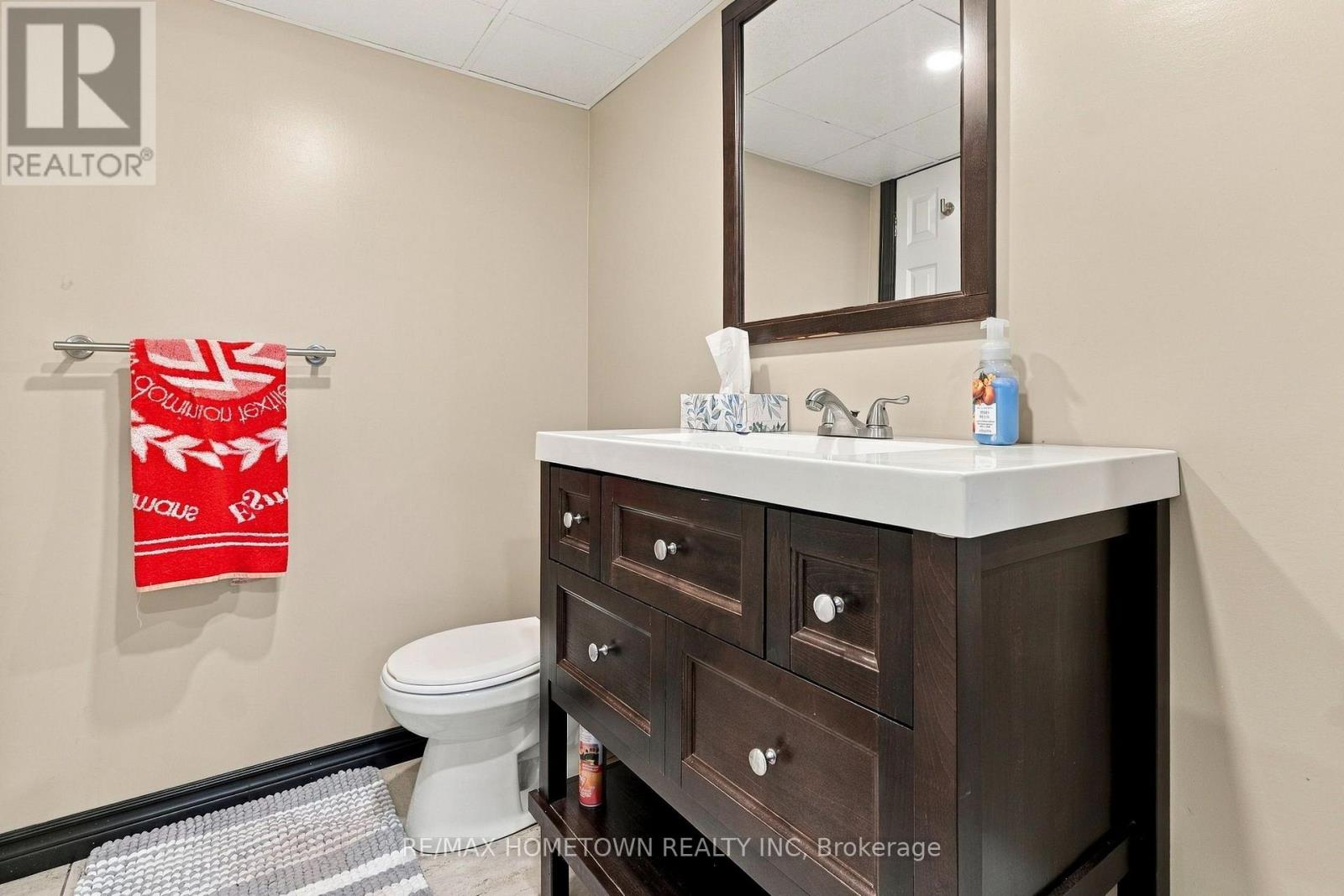 8 Brouse Drive E Property Photo 19