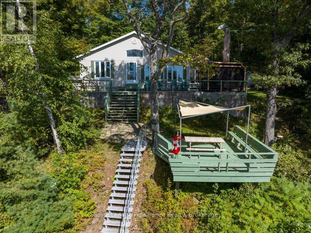 1231 Chimney Point Lane Property Photo 4