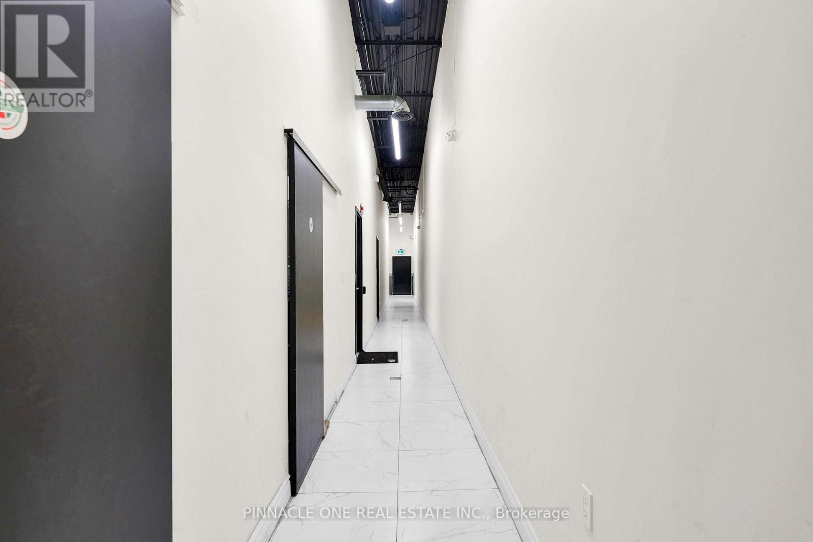 2 - 611 Hespeler Road Property Photo 36