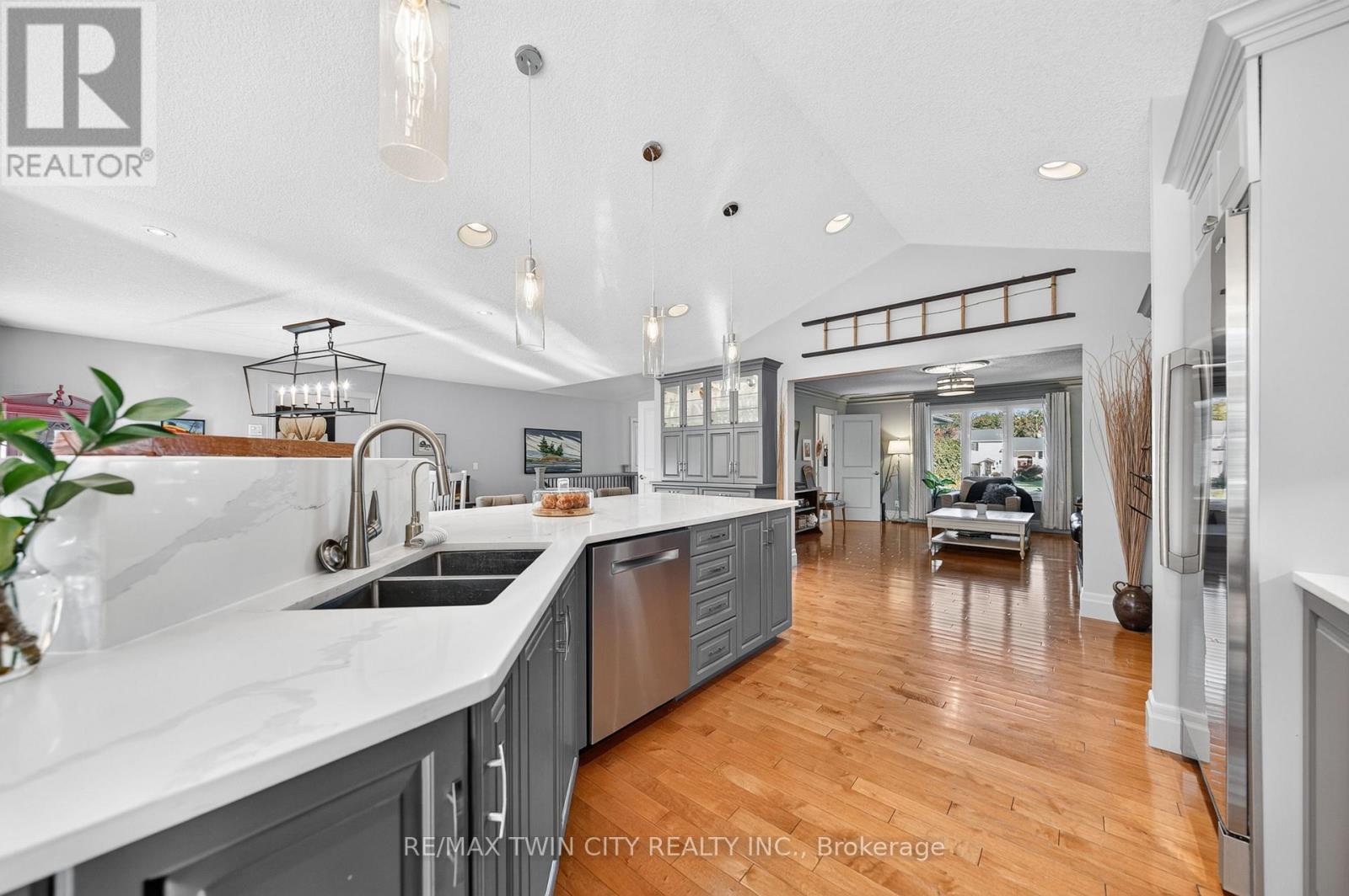 6 Eldale Road Property Photo 18