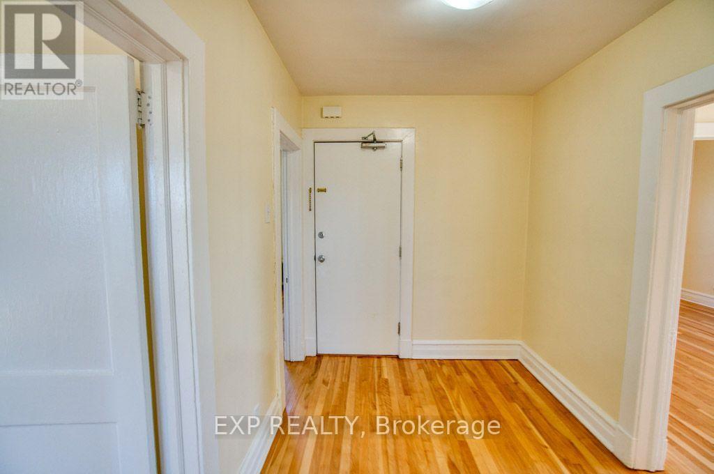 3 - 76 Fairmont Avenue Property Photo 3