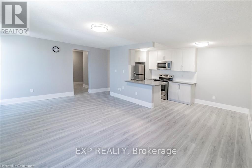 601 - 4422 Huron Street Property Photo 2