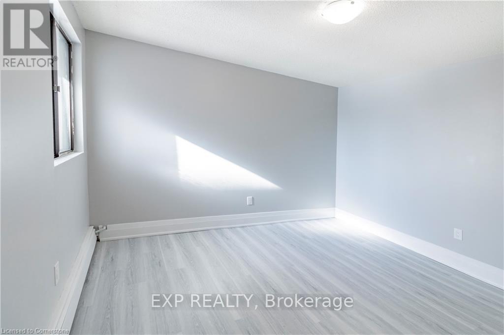 601 - 4422 Huron Street Property Photo 7