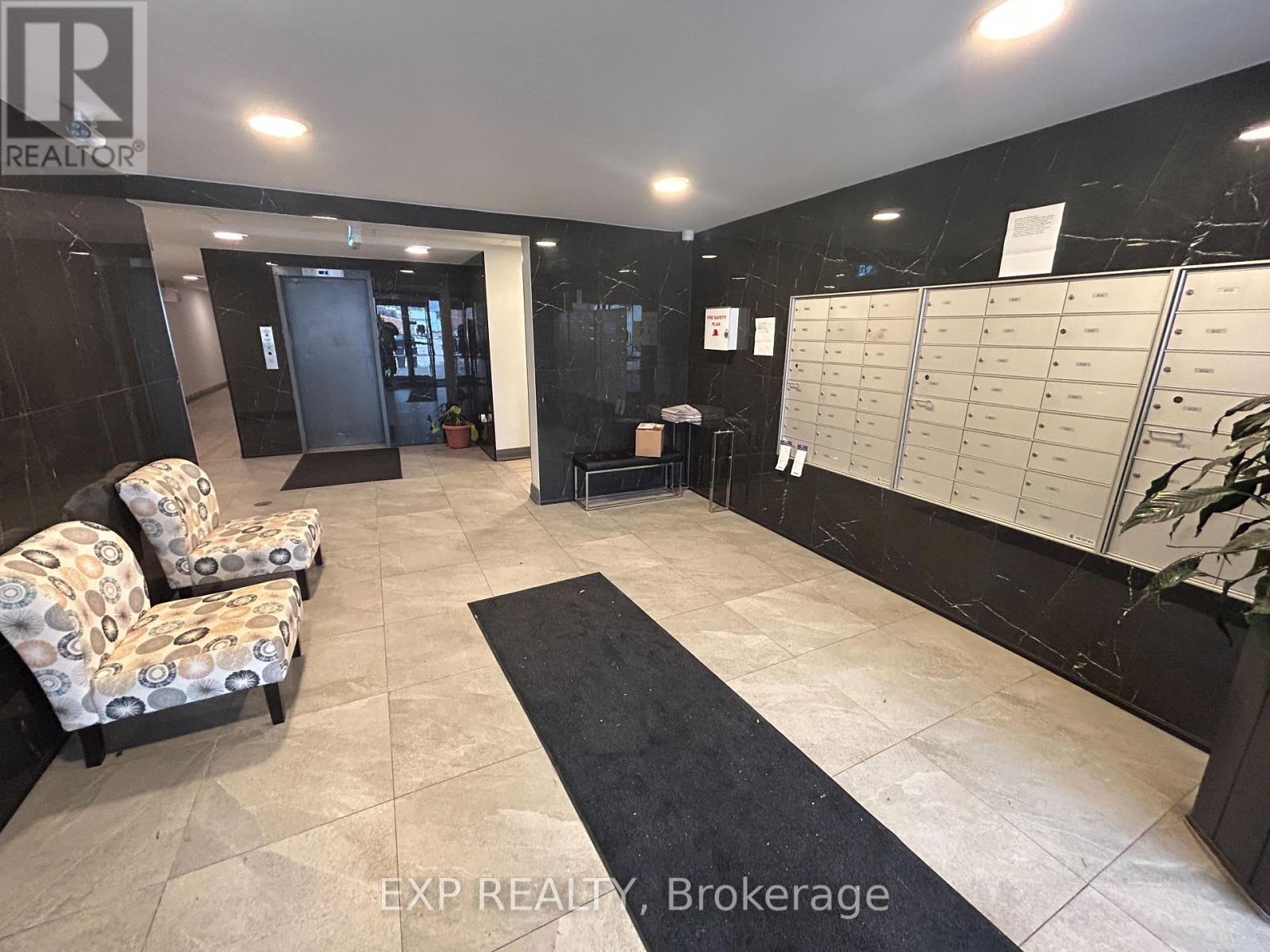 601 - 4422 Huron Street Property Photo 10
