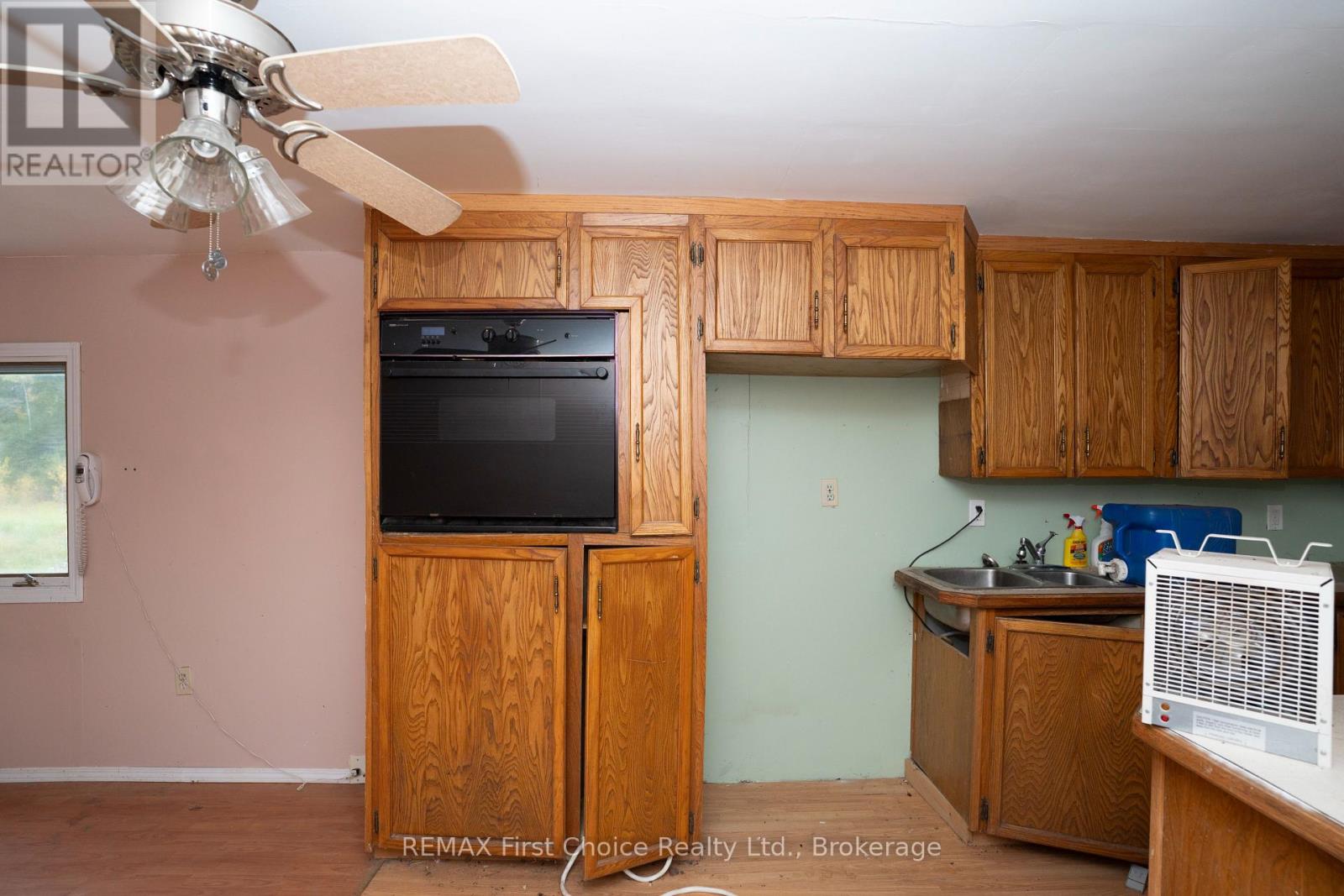 470 Auto Road Property Photo 5