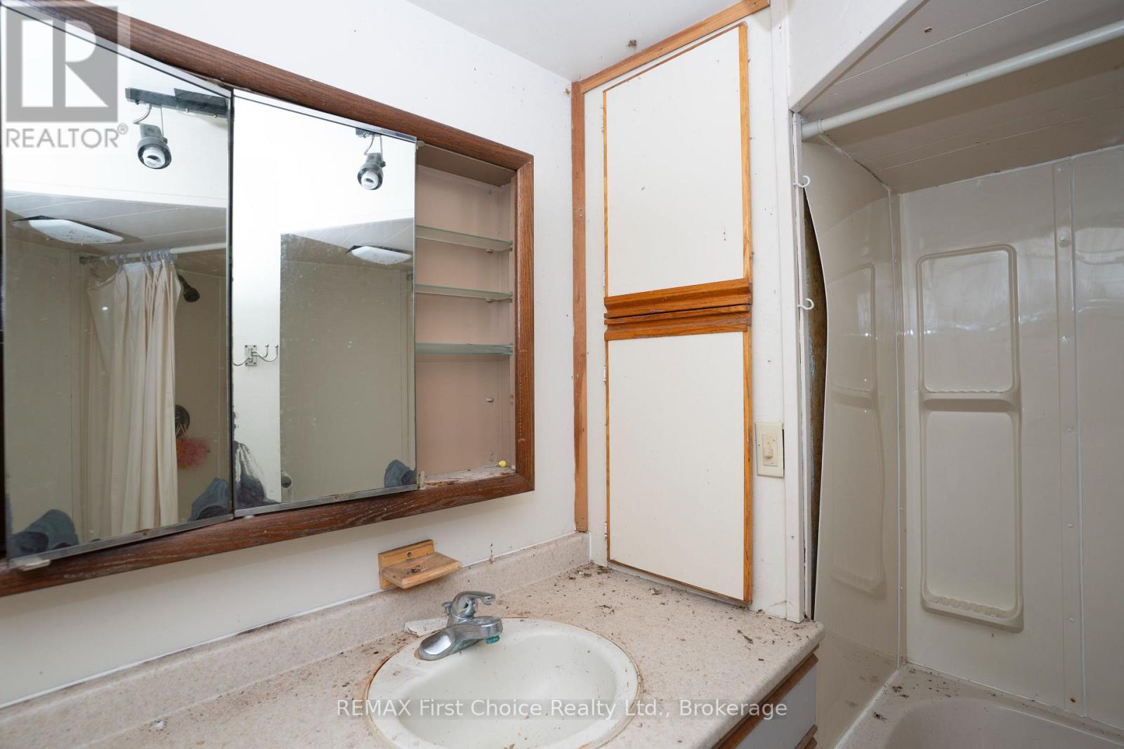470 Auto Road Property Photo 8
