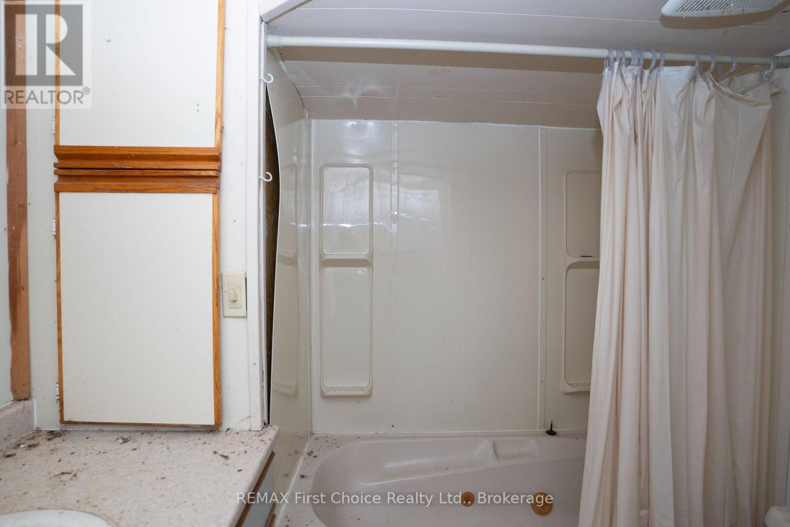 470 Auto Road Property Photo 9