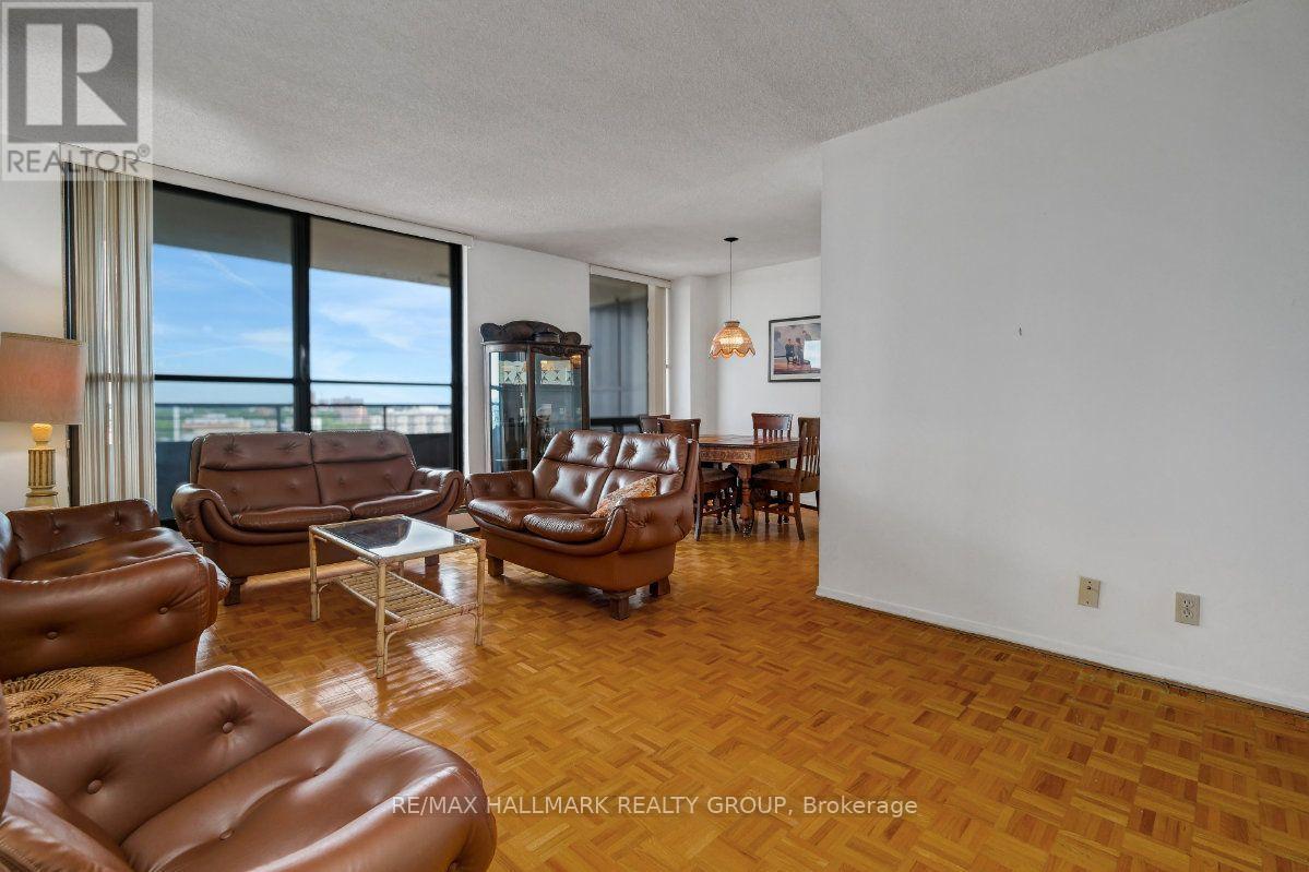 2204 - 505 St Laurent Boulevard Property Photo 10
