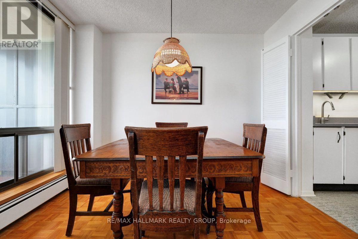 2204 - 505 St Laurent Boulevard Property Photo 16