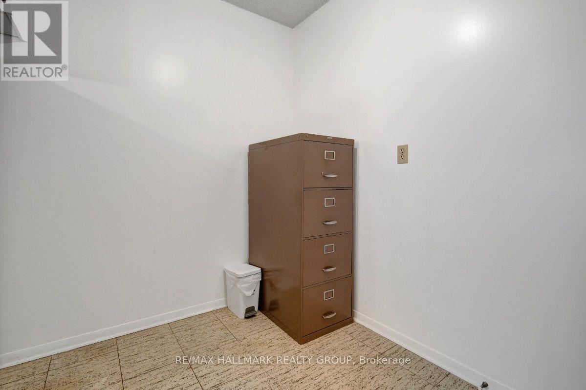 2204 - 505 St Laurent Boulevard Property Photo 22