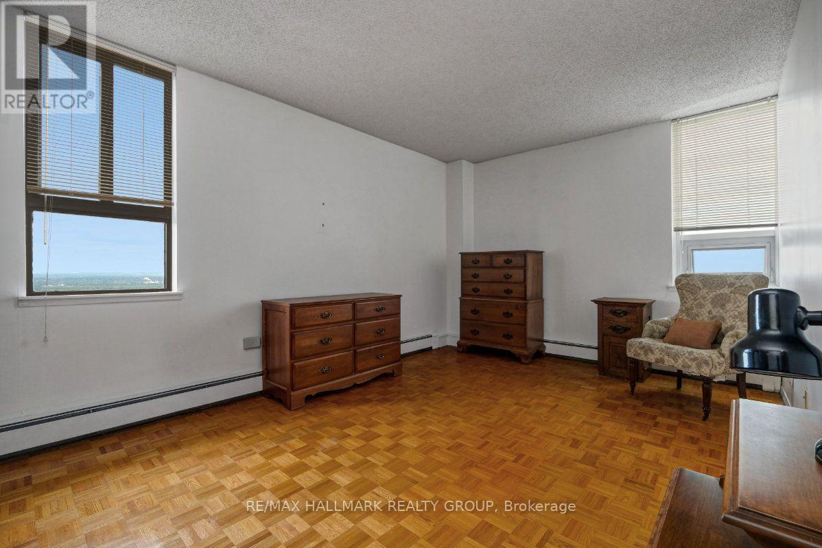 2204 - 505 St Laurent Boulevard Property Photo 24