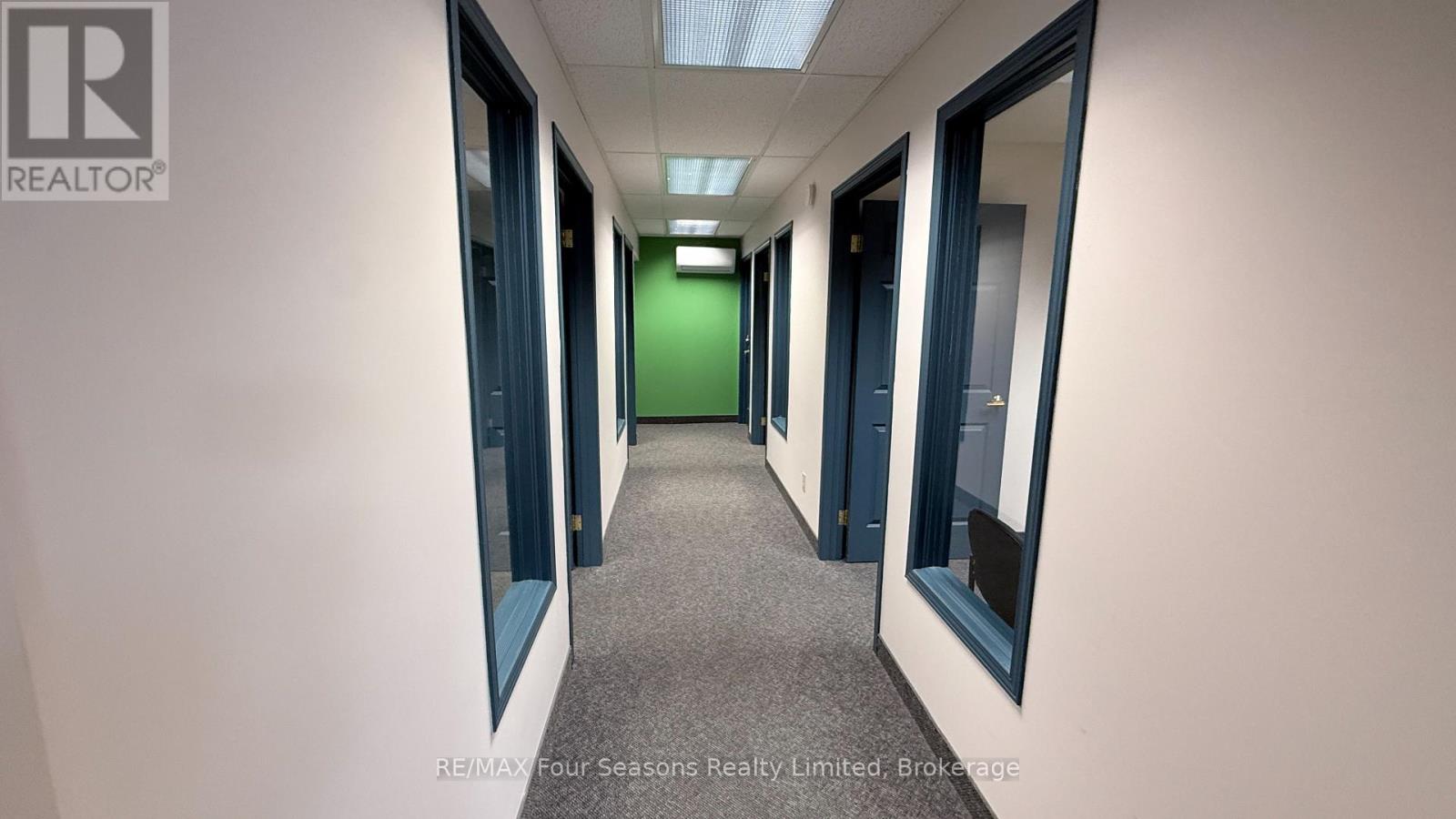 3 - 544 Goderich Street Property Photo 10