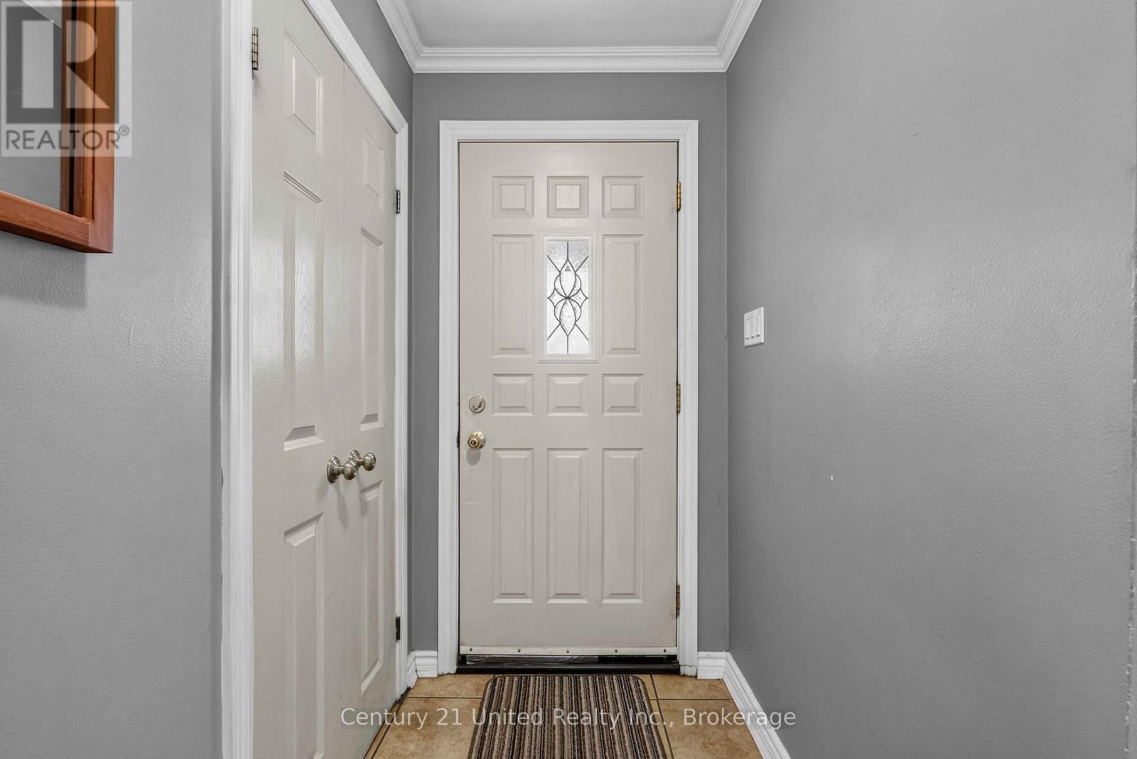 1676 8th Line Property Photo 11