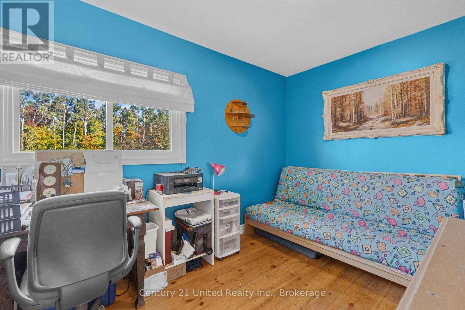 1676 8th Line Property Photo 22