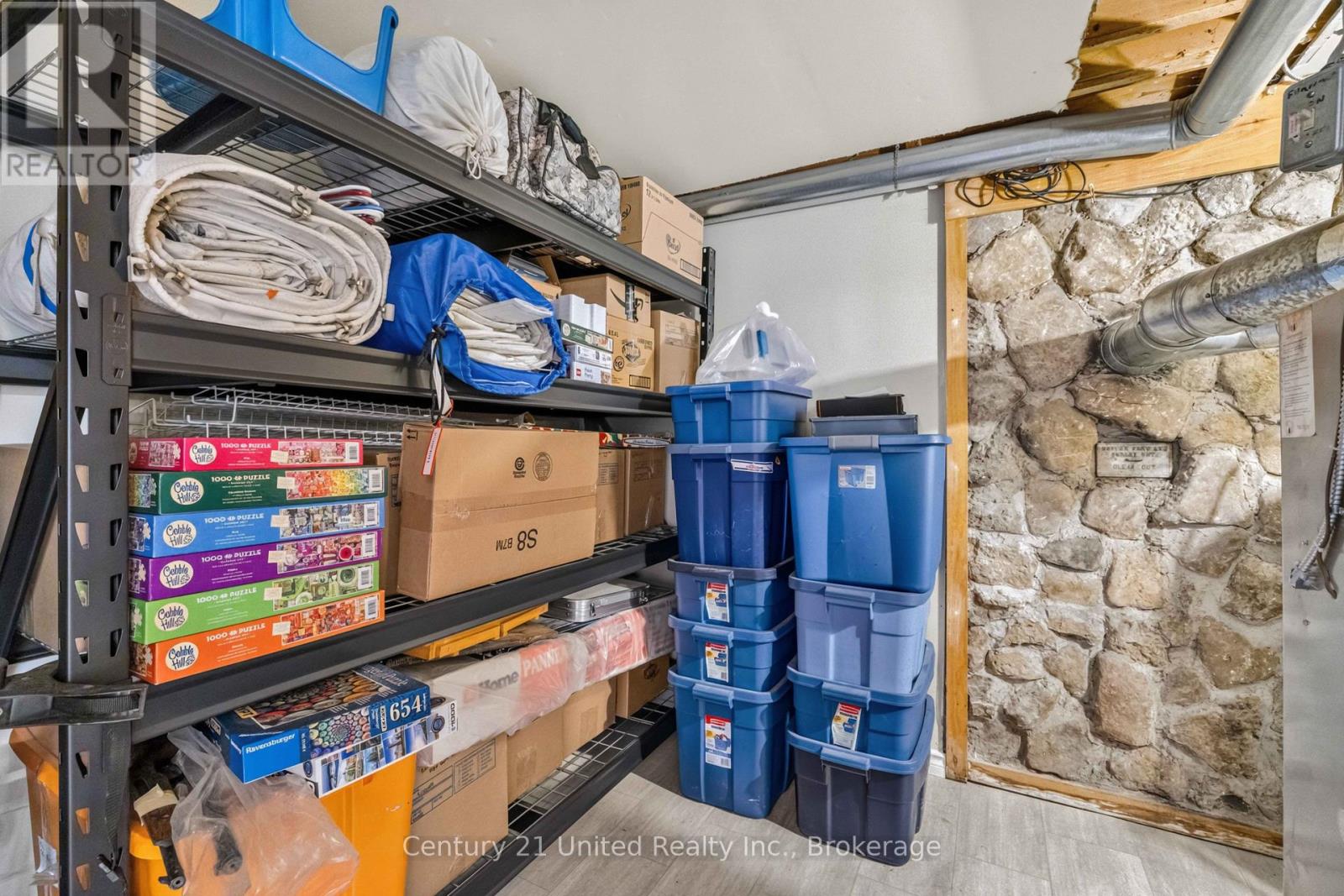 1676 8th Line Property Photo 26