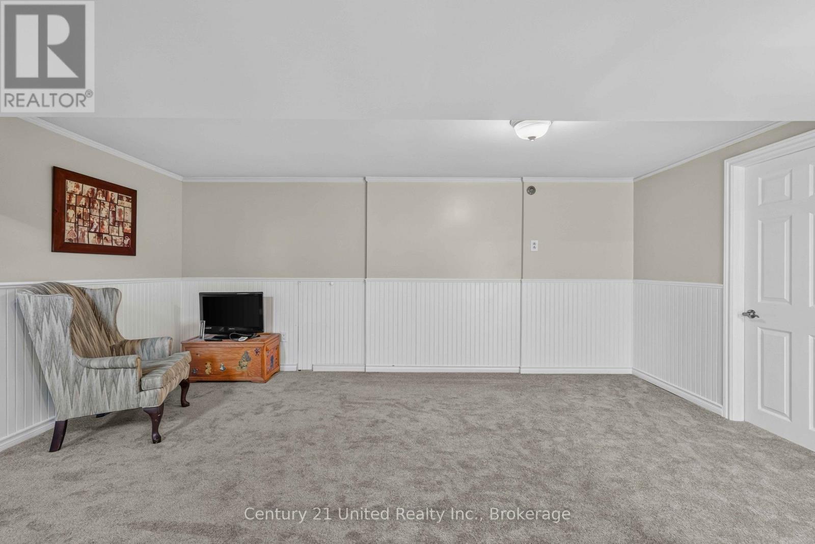 1676 8th Line Property Photo 29