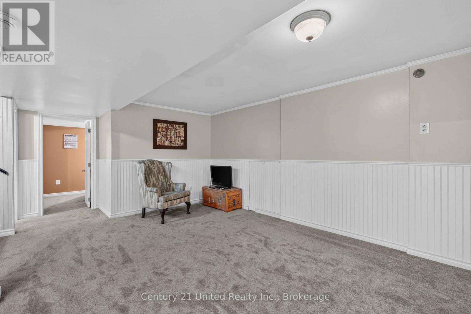 1676 8th Line Property Photo 30