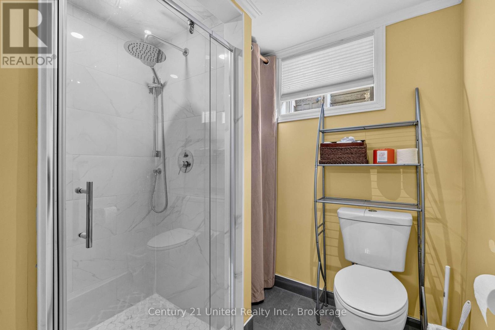 1676 8th Line Property Photo 35