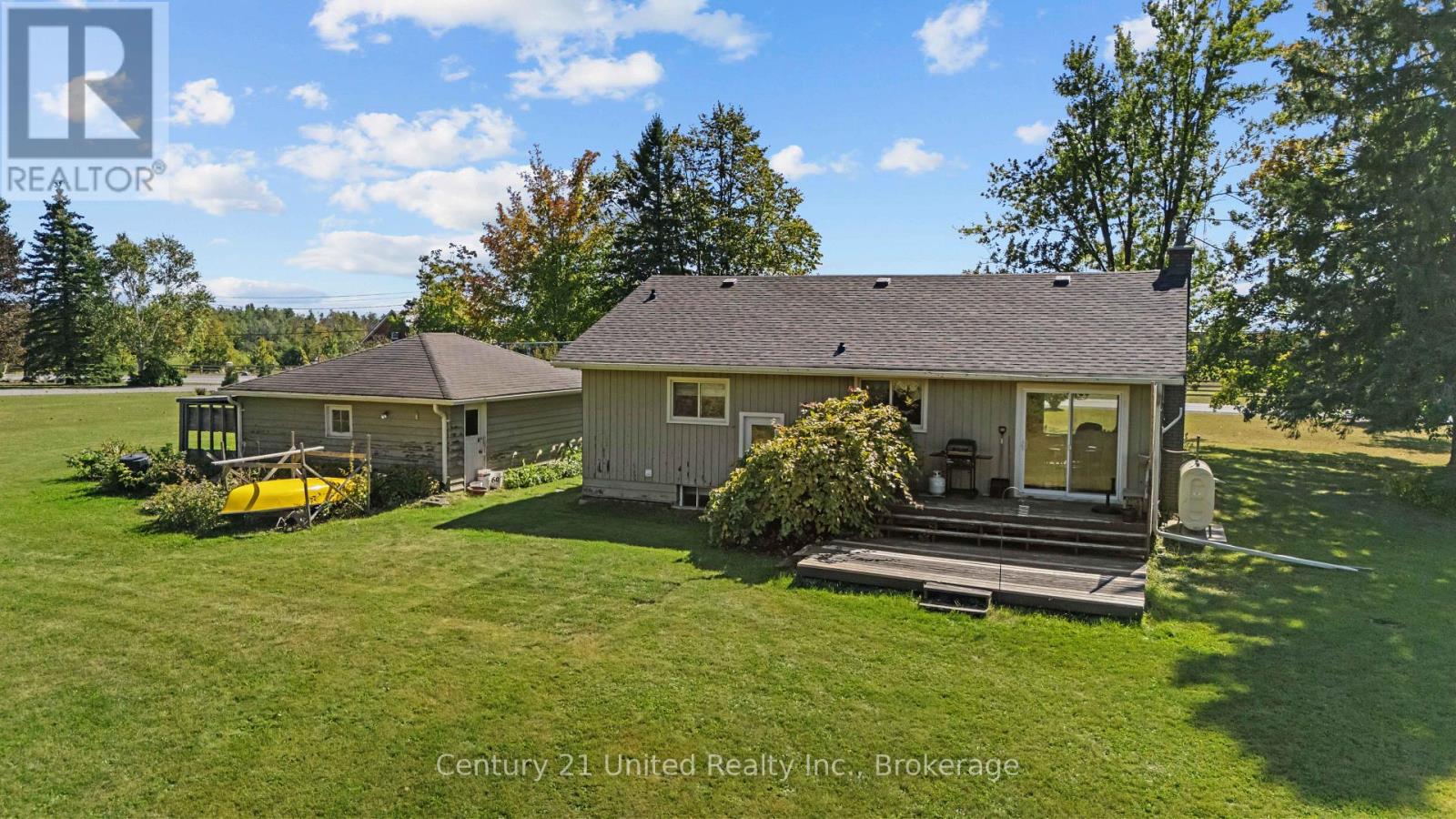 1676 8th Line Property Photo 42