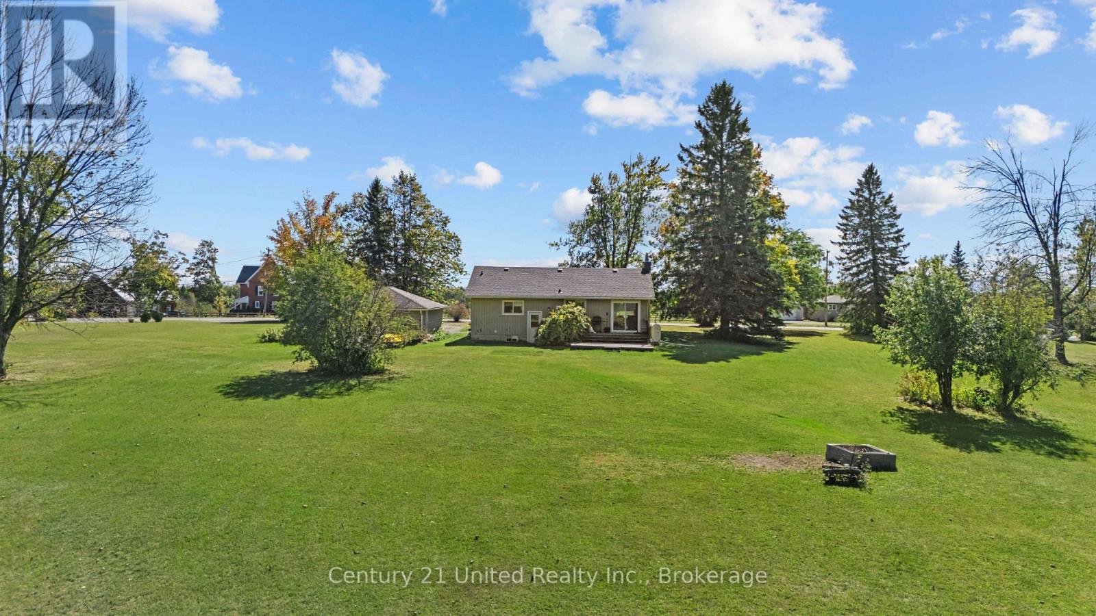 1676 8th Line Property Photo 43