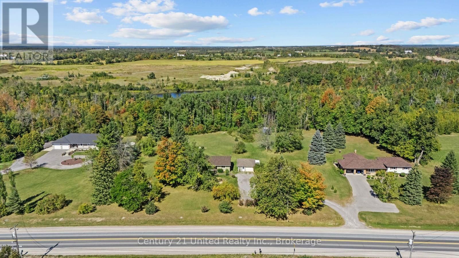 1676 8th Line Property Photo 49