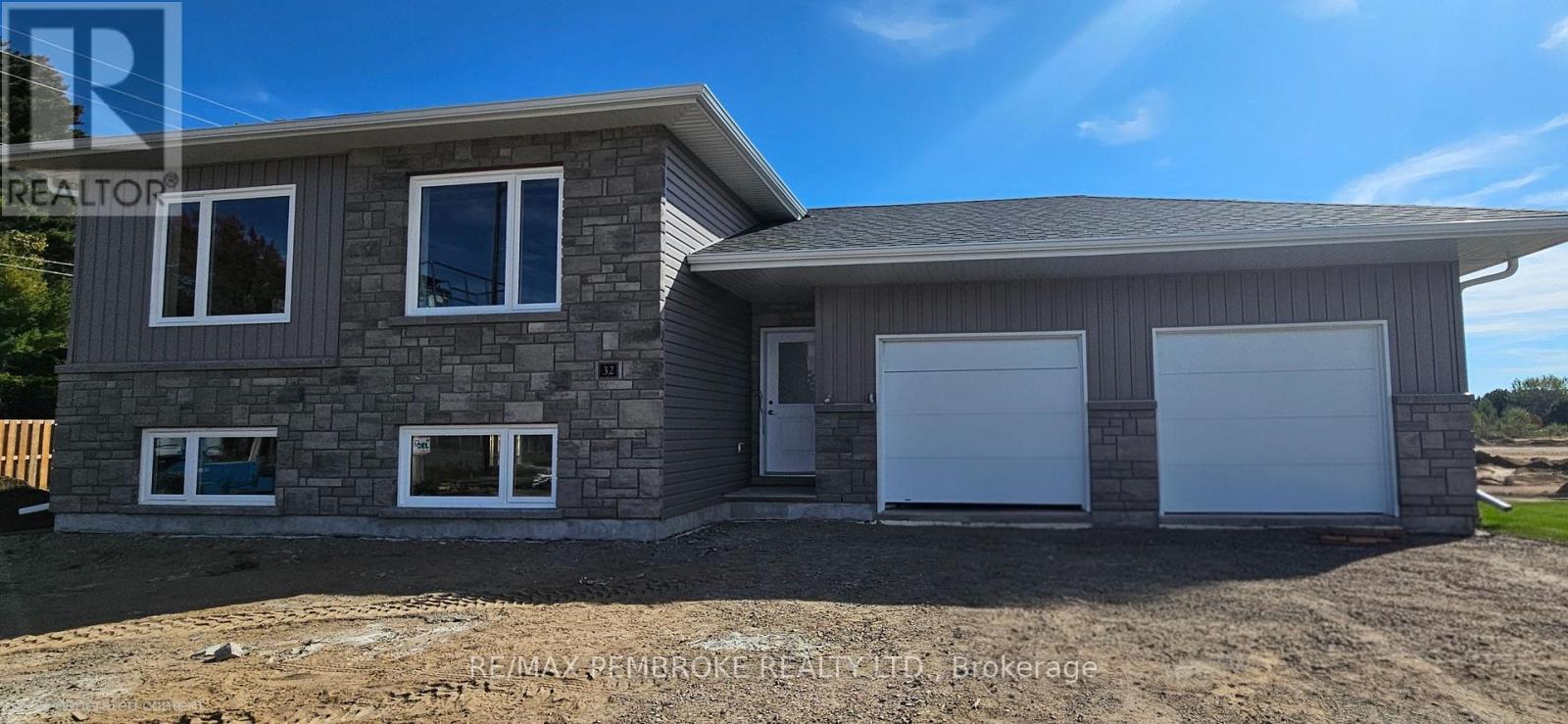 32 Jade Avenue Property Photo 1