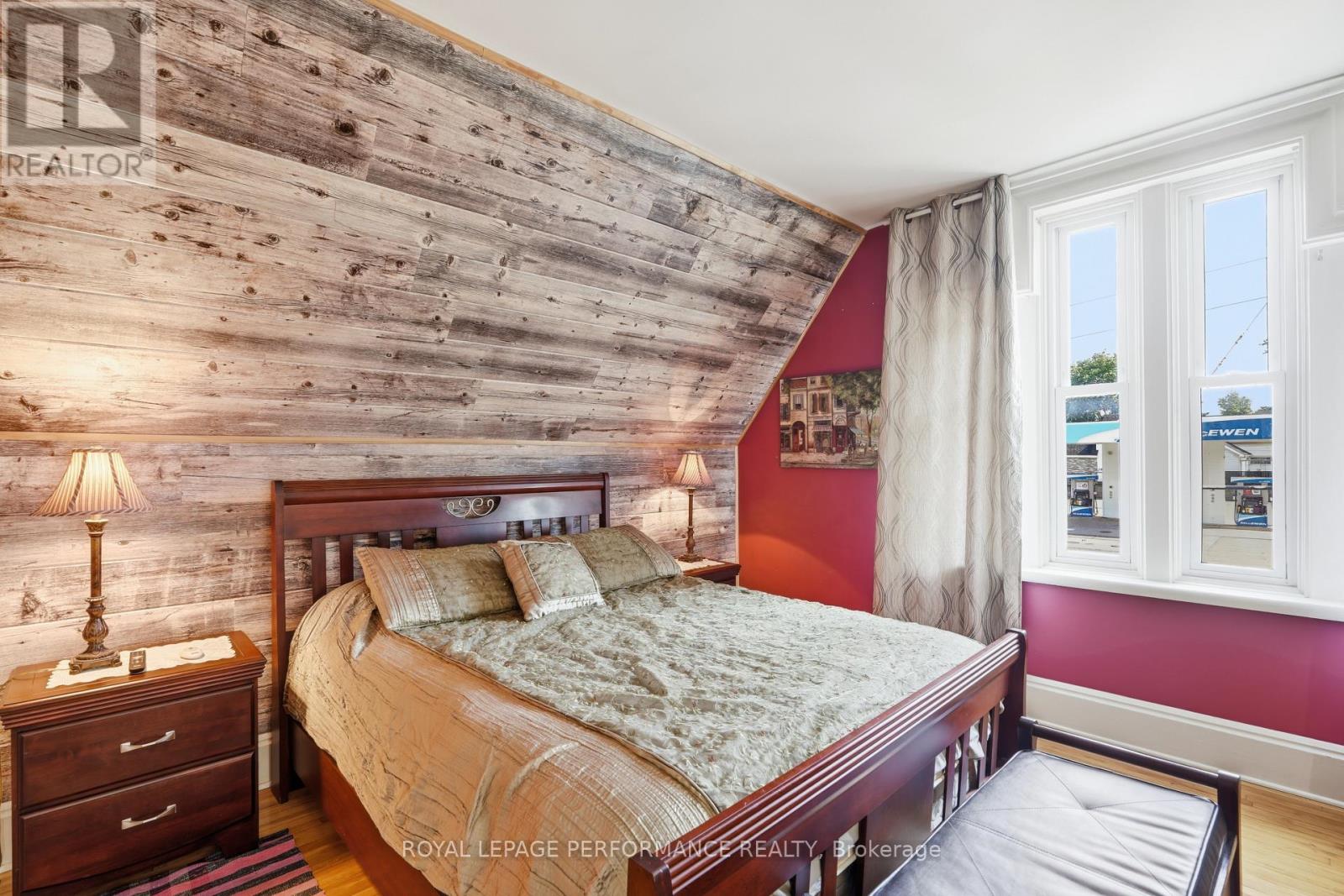 8 John Street Property Photo 16