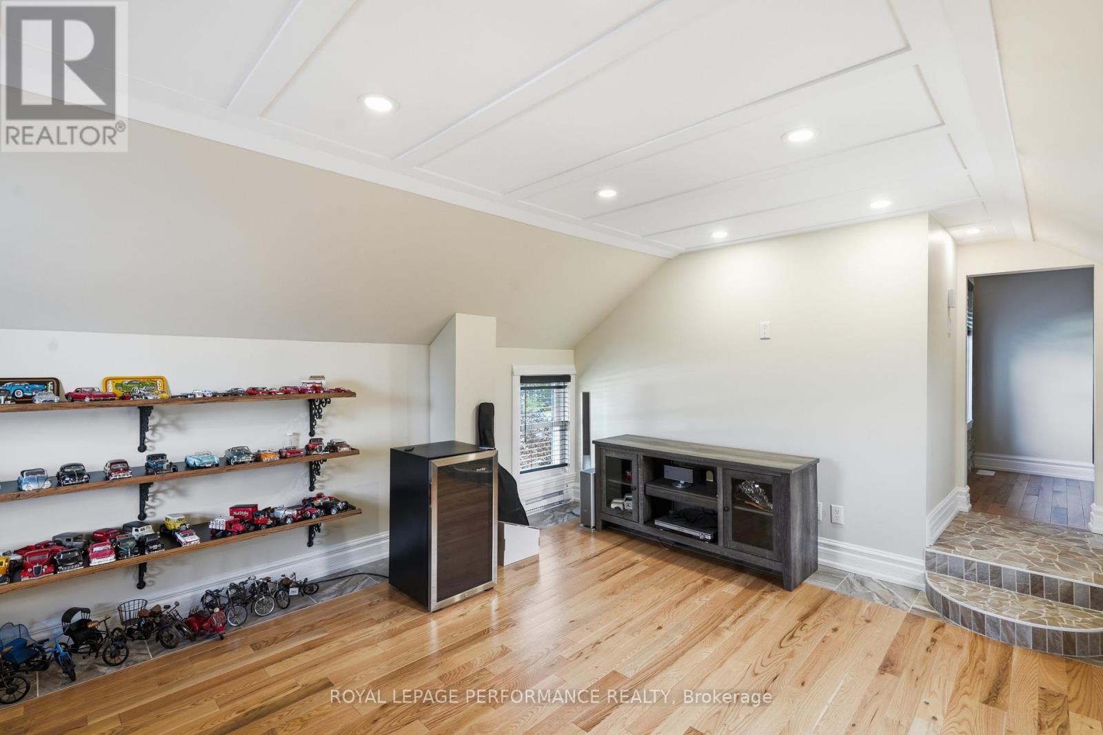 8 John Street Property Photo 24