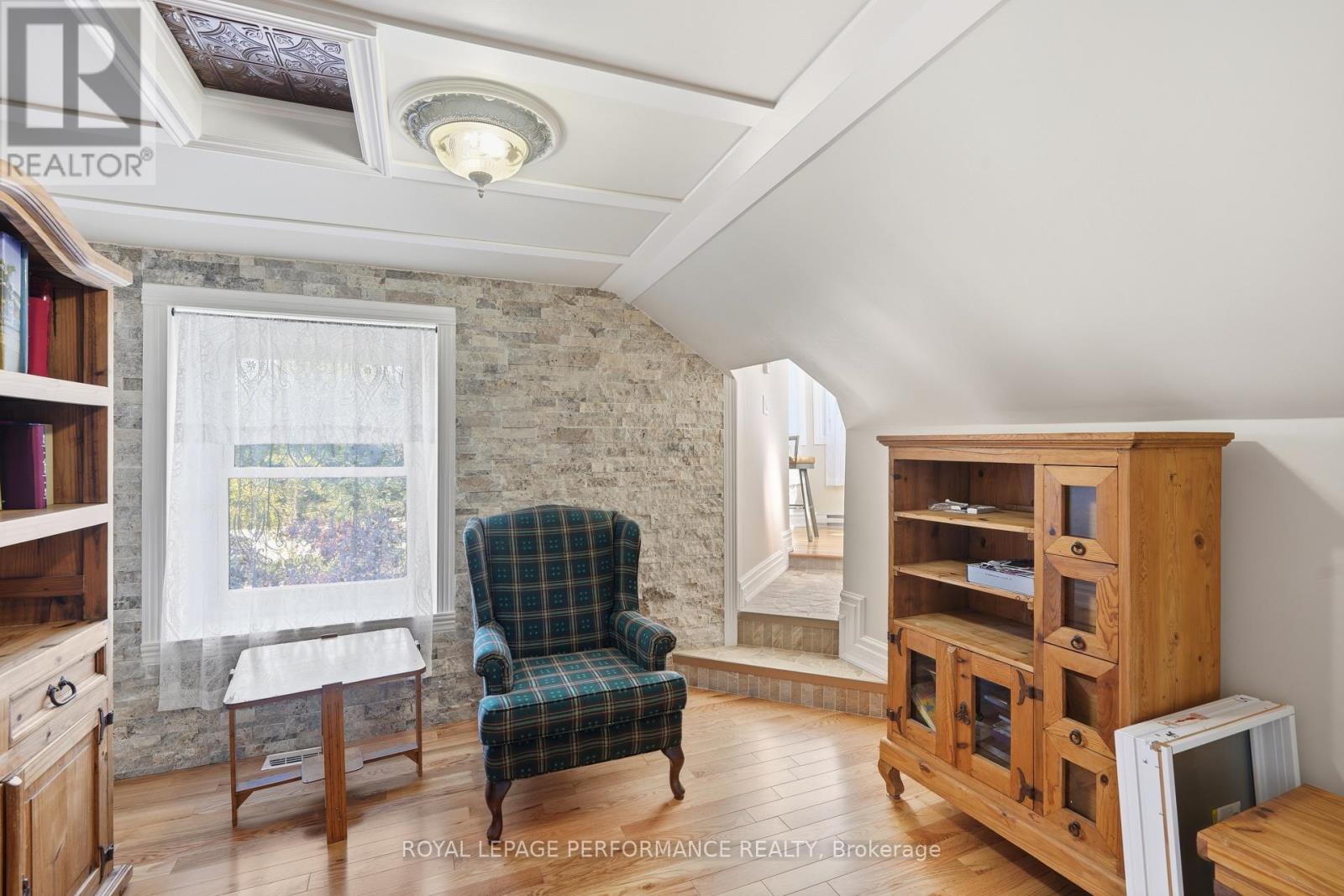 8 John Street Property Photo 27