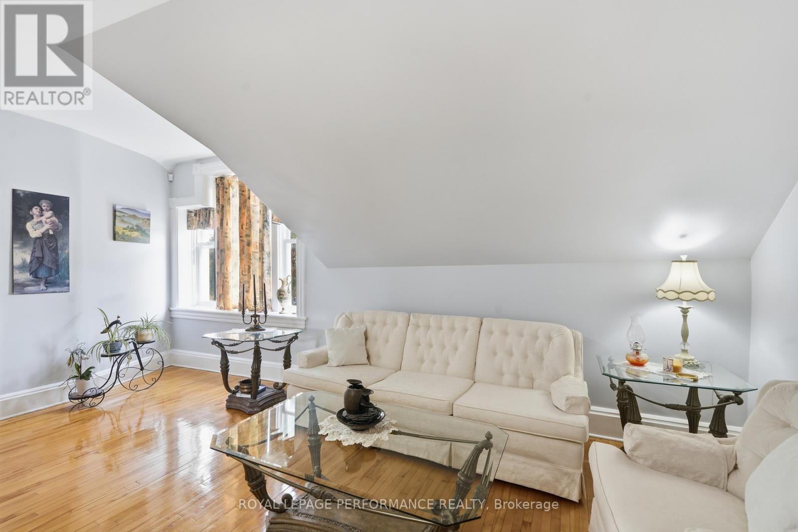 8 John Street Property Photo 28