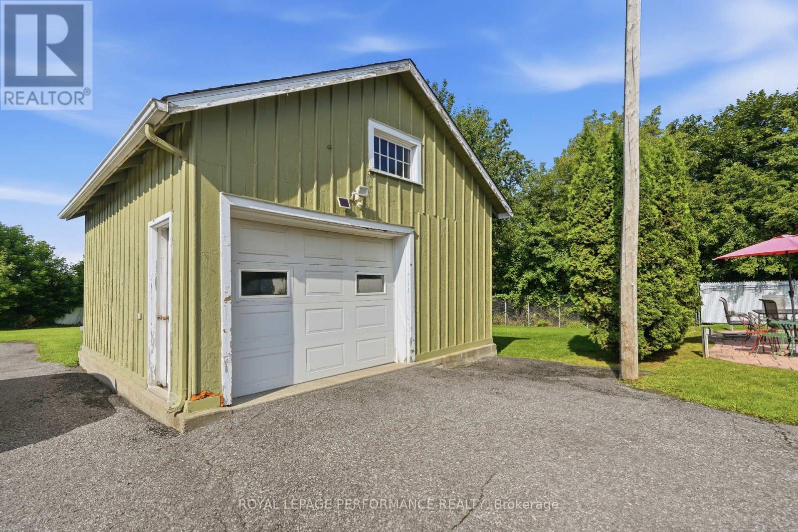 8 John Street Property Photo 31