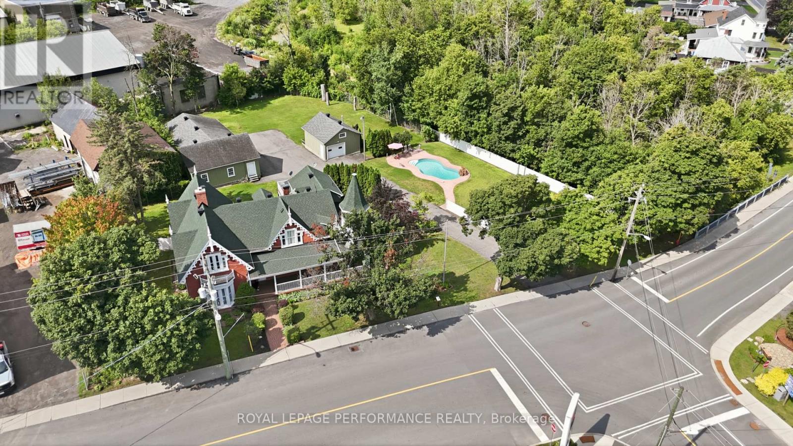 8 John Street Property Photo 42