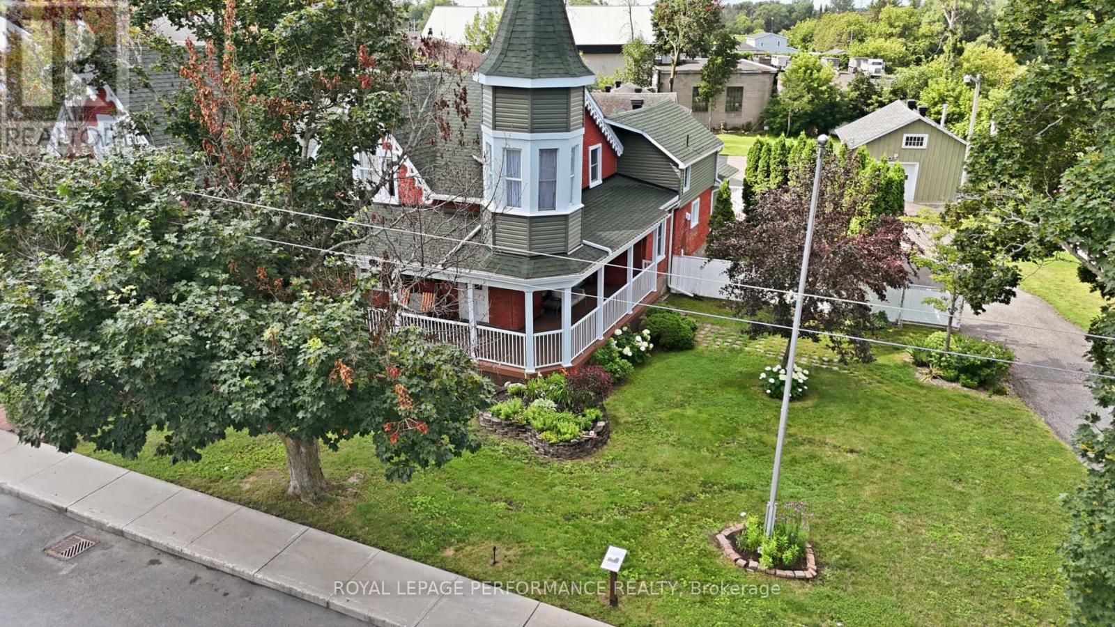 8 John Street Property Photo 44
