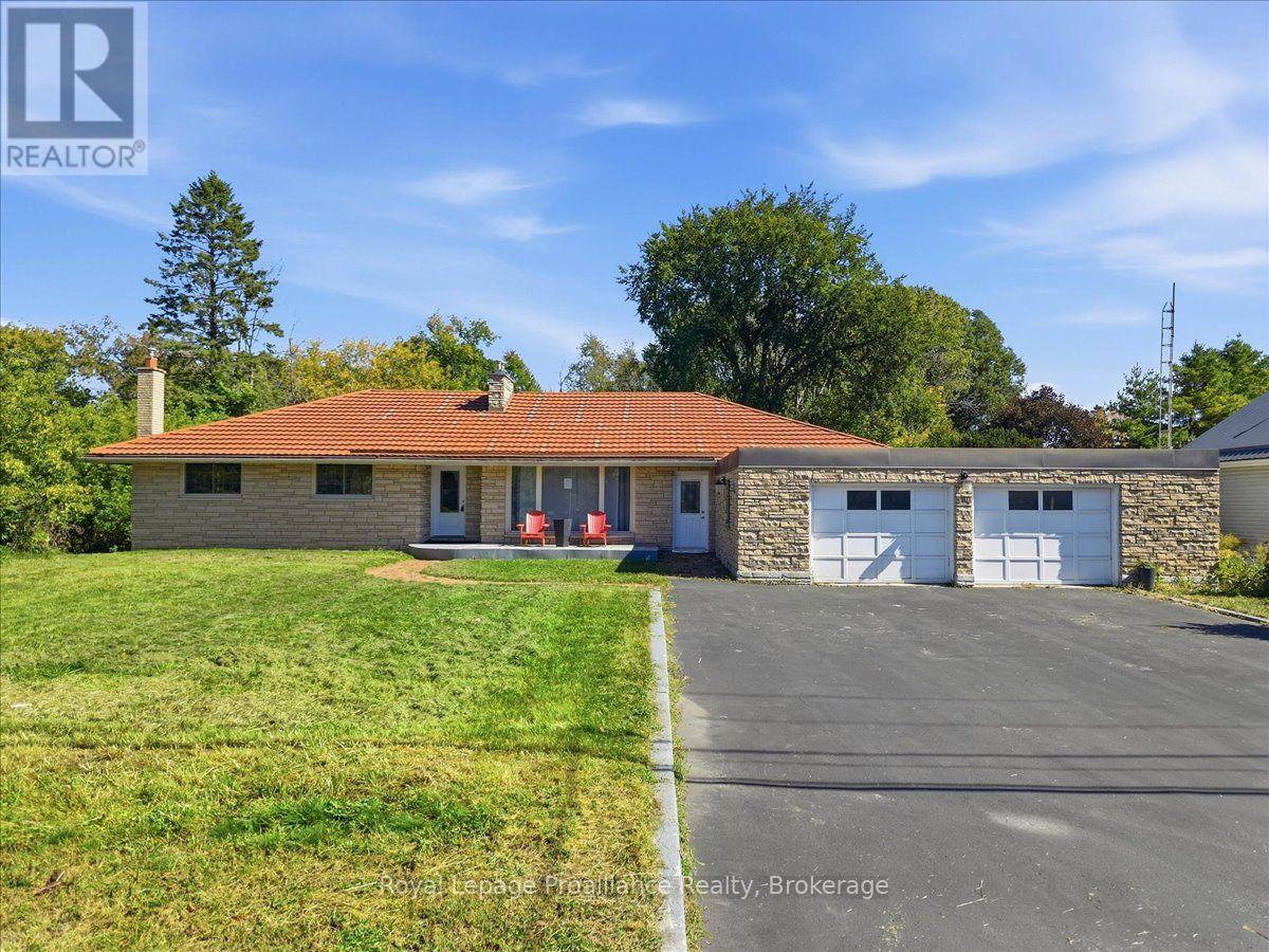 380 Ashley Street Property Photo 1