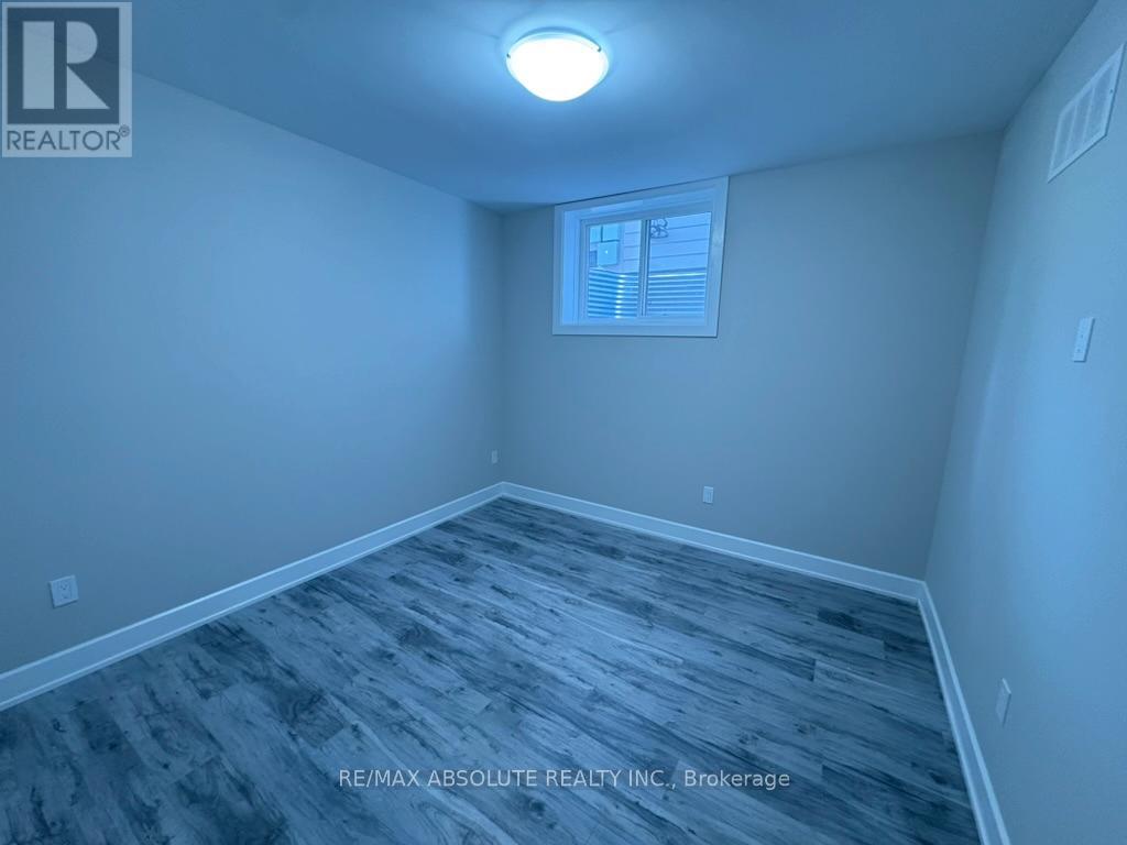 4 - 613 Parkview Road Property Photo 9