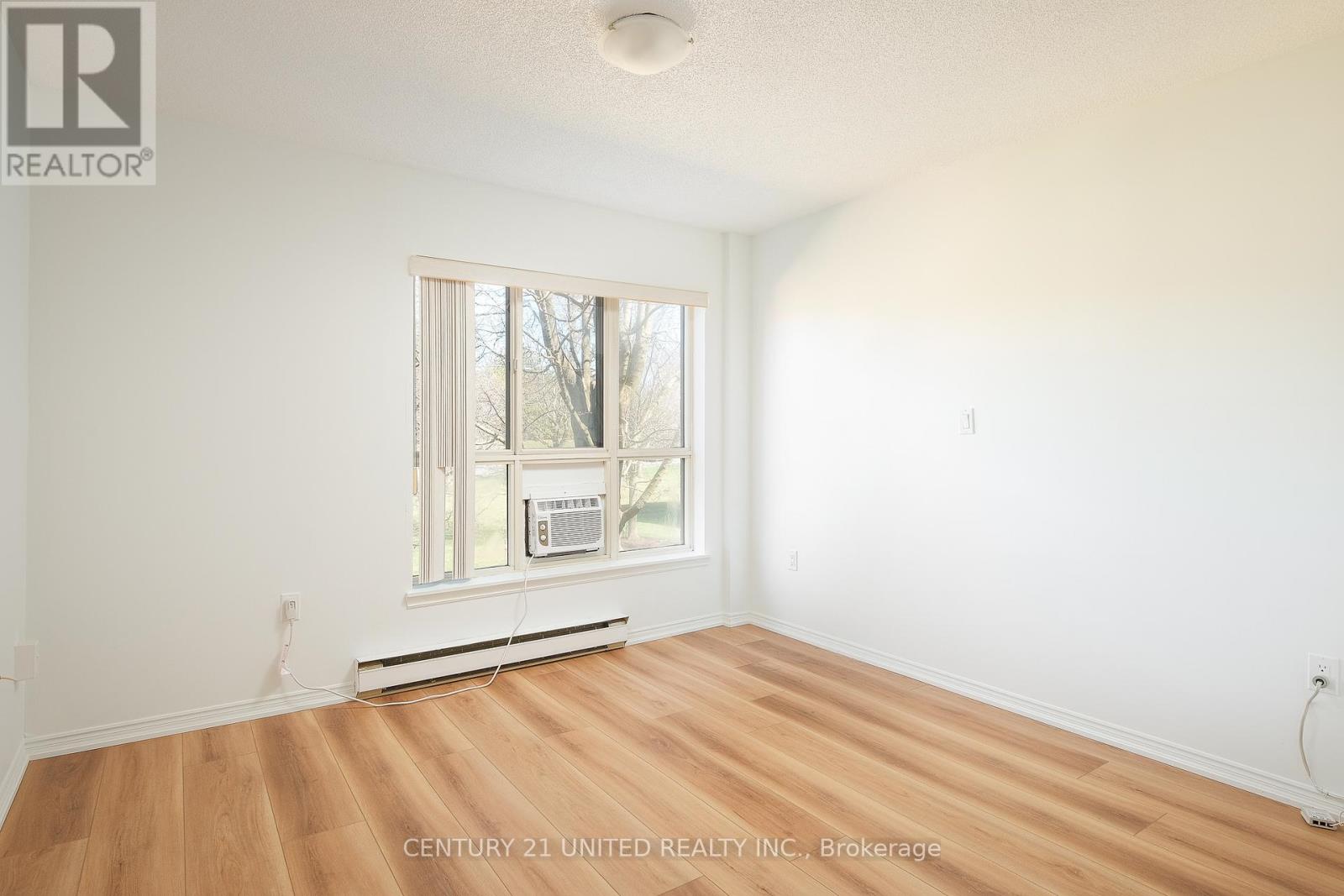 218 - 921 Armour Road Property Photo 10