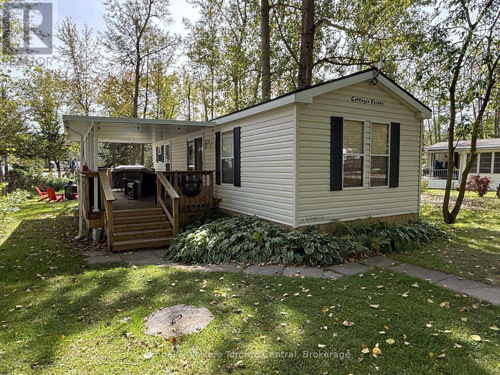 W 39 - 7489 Sideroad 5 E Property Photo 1