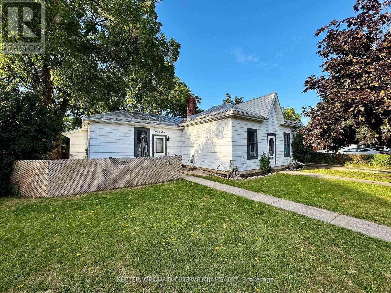92 Francis Street Property Photo 1