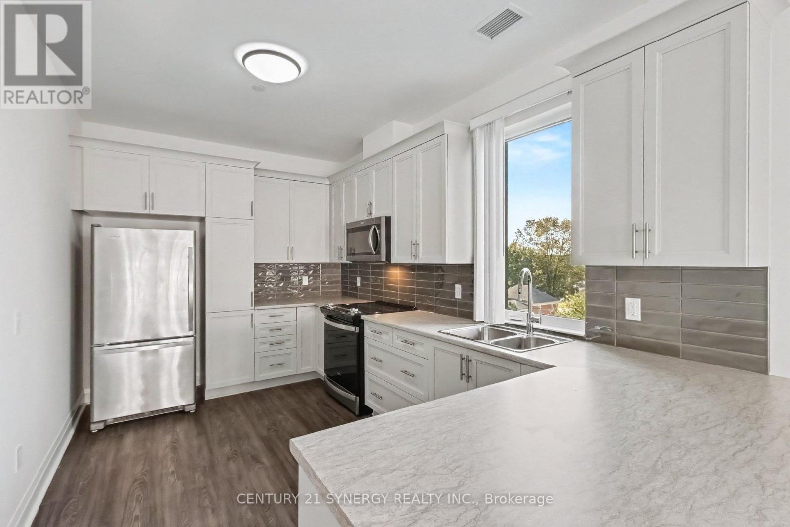 3d - 40 Mcgill Street S Property Photo 2