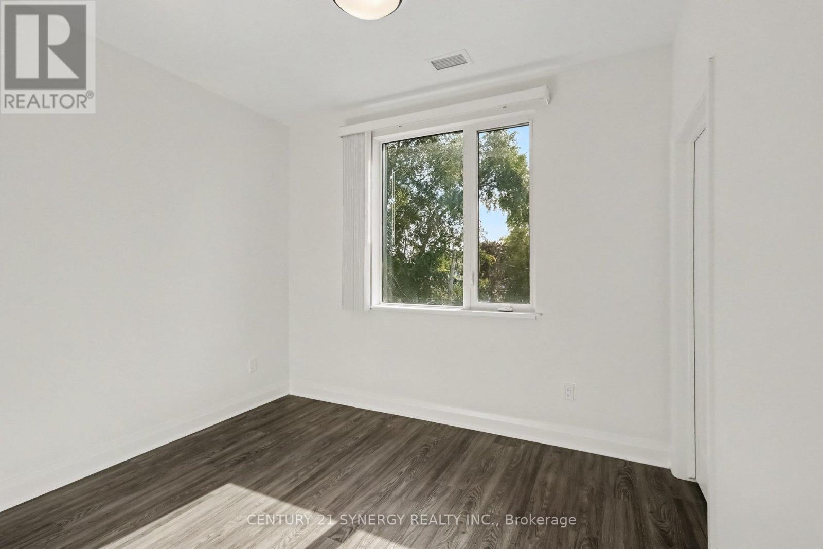 3d - 40 Mcgill Street S Property Photo 9
