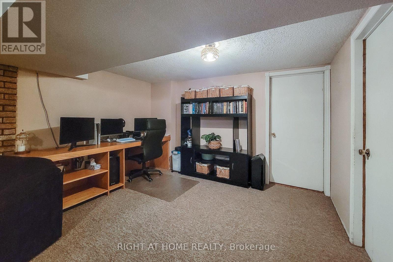 8 Hunter Road Property Photo 25